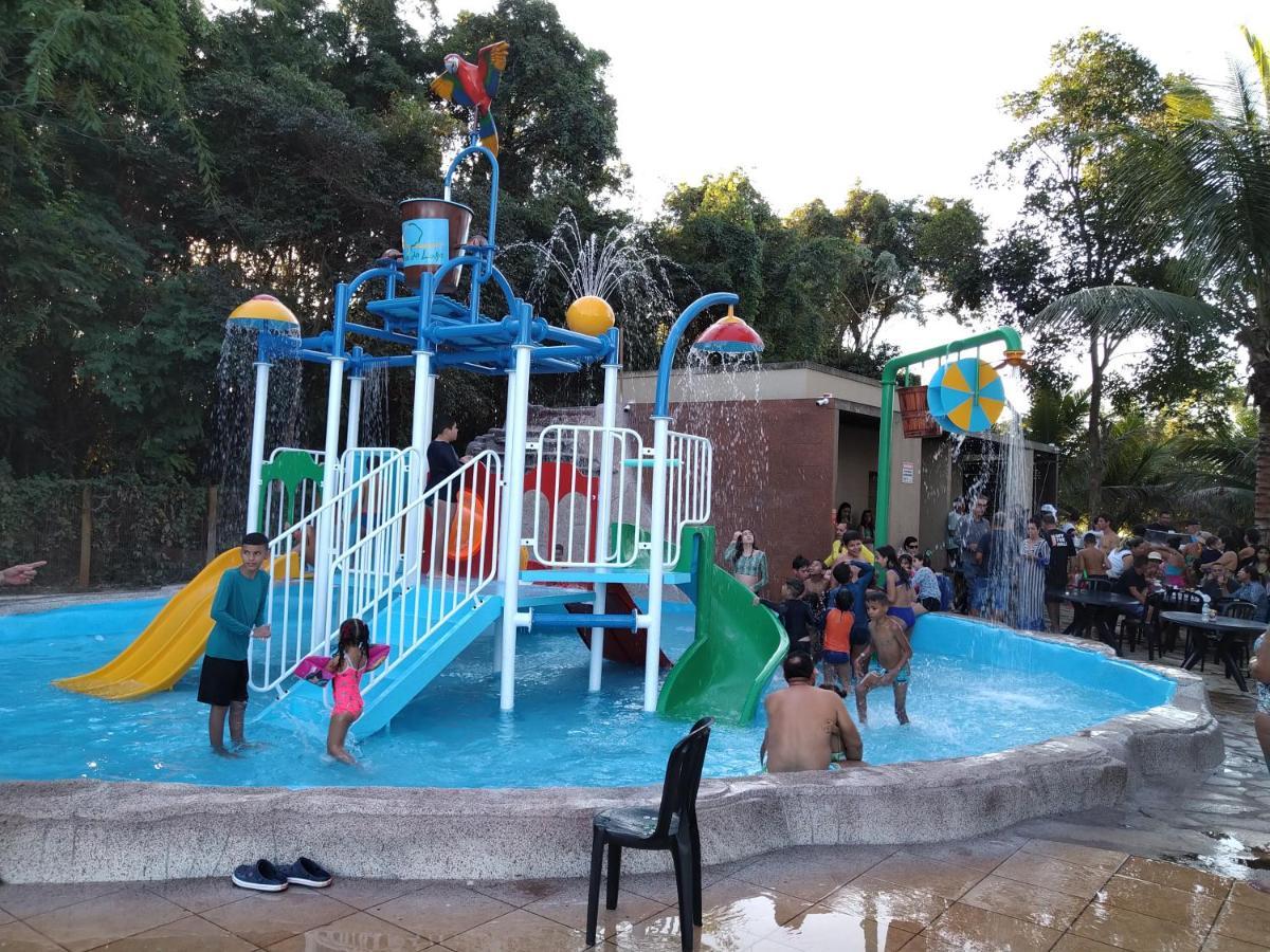 Aldeia Do Lago C204- Com Cozinha , Churrasqueira E Bebidas Liberadas No Parque Aquatico, Internet Banda Larga, Ponto Recarga De Carro Eletrico Caldas Novas Exterior photo